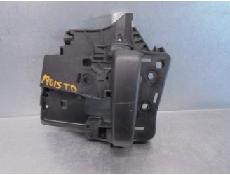 Recambio de maneta interior trasera derecha para peugeot partner kombi confort referencia OEM IAM 9682100677 DE CORREDERA 