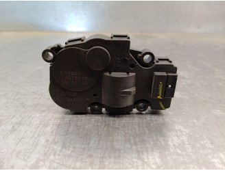 Recambio de motor apertura trampillas climatizador para mercedes-benz clase gla (w156) 2.1 cdi cat referencia OEM IAM CZ11393017