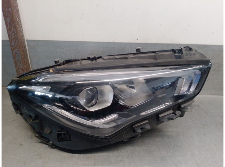 Recambio de faro derecho para mercedes-benz cla (c118) cla 200 d (118.312) referencia OEM IAM A1189062600 A1189064000 