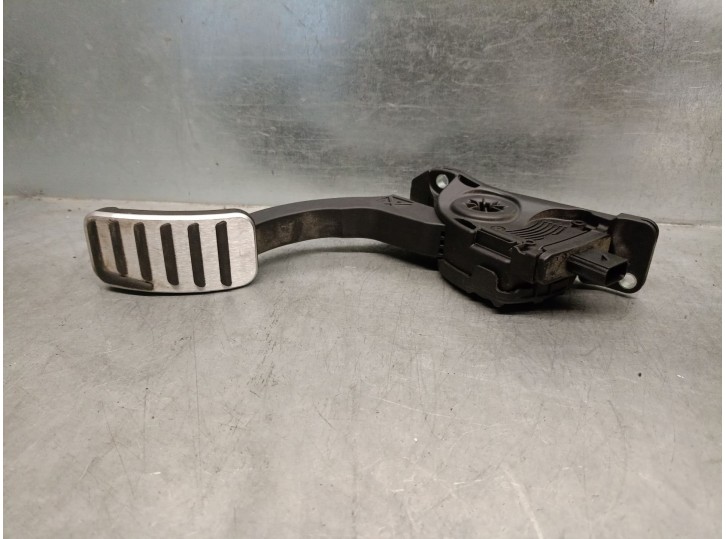 Recambio de potenciometro pedal para volvo v40 hatchback (525) d3 referencia OEM IAM 31341776  6PV01036852 HELLA