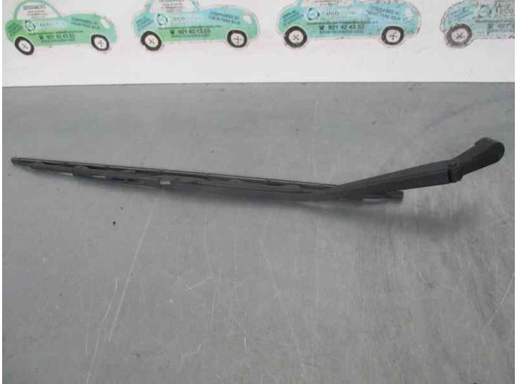 Recambio de brazo limpia trasero para hyundai accent (x3) 1.3 gls automático referencia OEM IAM   