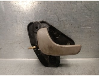 Recambio de maneta interior delantera izquierda para chrysler voyager iv (rg, rs) 2.5 crd referencia OEM IAM RT77WL5AA RT77WL5AA