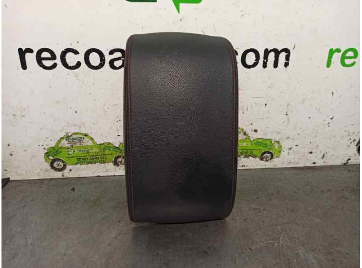 Replacement central armrest for Ford Mondeo Sedan (CA2) 2.2 TDCi CAT OEM IAM reference 6M21R044C82A 