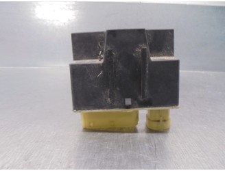 Recambio de caja precalentamiento para peugeot partner kombi confort referencia OEM IAM 9652021180 