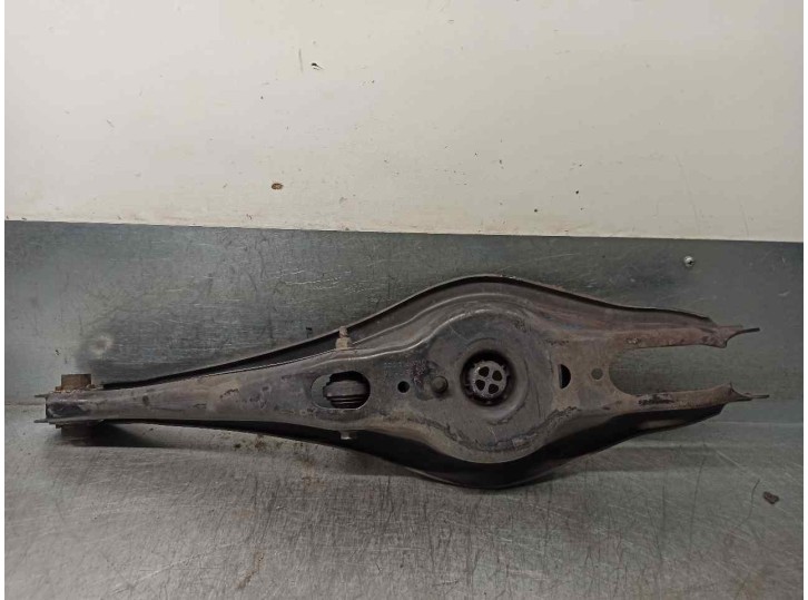 Recambio de brazo suspension inferior trasero derecho para skoda superb (3v3) active referencia OEM IAM 3Q0505311E  