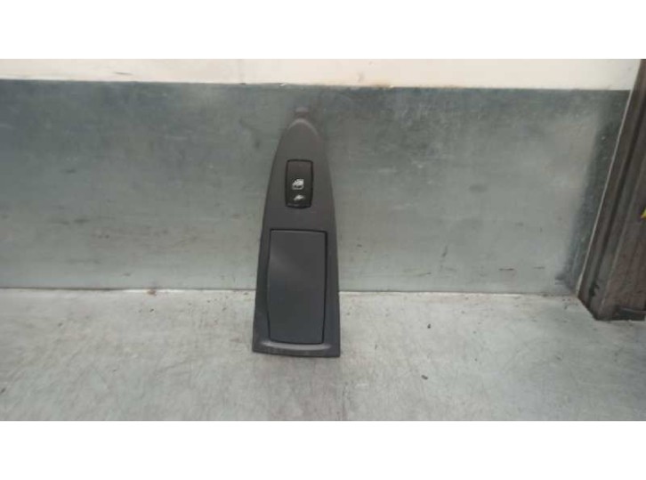 Recambio de mando elevalunas delantero derecho para fiat croma (194) 1.9 jtd 16v cat referencia OEM IAM 