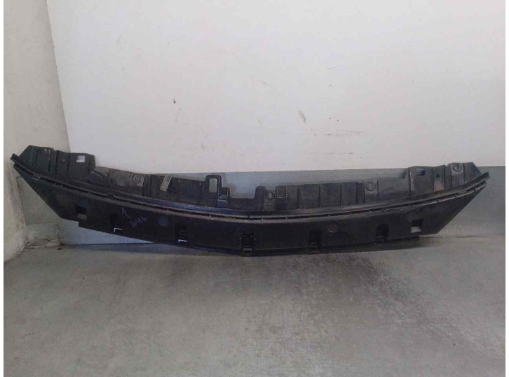 Recambio de paragolpes delantero para mercedes-benz clase gla (w156) 2.1 cdi cat referencia OEM IAM A1568850465  