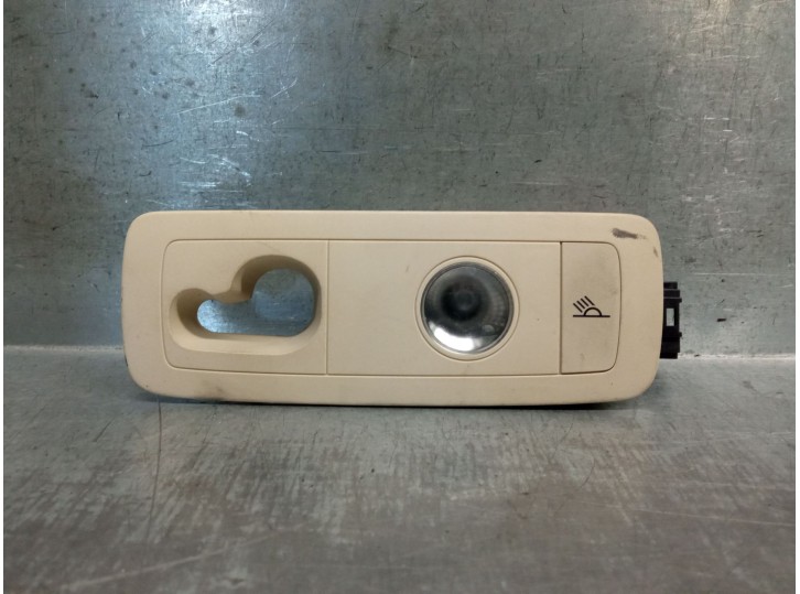 Recambio de luz interior para volkswagen touareg (7p5, 7p6) 3.0 v6 tdi referencia OEM IAM 7P6947133B 7P6947133B 
