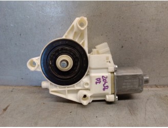 Recambio de motor elevalunas delantero izquierdo para mercedes-benz clase gla (w156) 2.1 cdi cat referencia OEM IAM A2469065100 