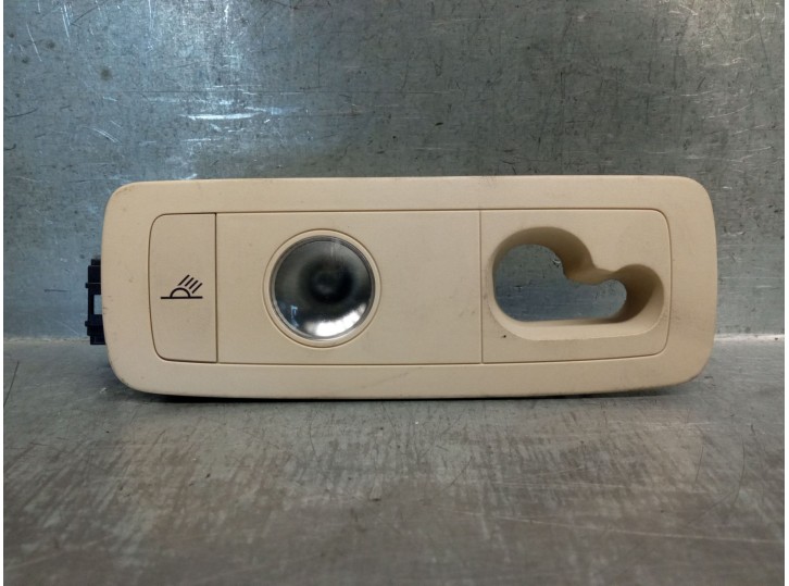 Recambio de luz interior para volkswagen touareg (7p5, 7p6) 3.0 v6 tdi referencia OEM IAM 7P6947133B 7P6947133B 