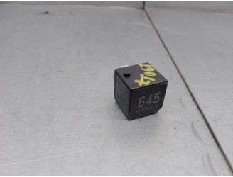 Replacement relay for Seat Leon (5F1) 1.4 16V TSI OEM IAM reference 4H0951253A 