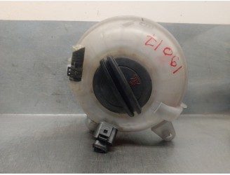 Replacement expansion tank for Seat Leon (5F1) 1.4 16V TSI OEM IAM reference 5Q0121407F 5Q0121407F 