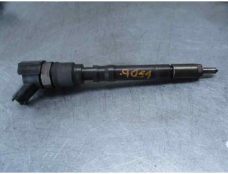 Replacement injector for Kia Carens 2.0 turbodiesel CAT OEM IAM reference 3380027000 0986435147 BOSCH