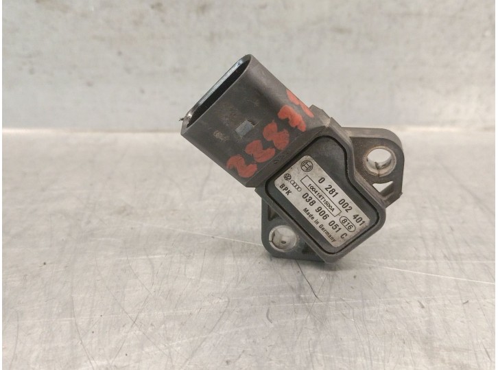 Recambio de sensor presion para seat leon (1p1) 1.9 tdi referencia OEM IAM 038906051C  0281002401 BOSCH
