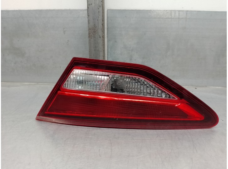 Recambio de piloto trasero derecho para seat leon (5f1) 1.4 16v tsi referencia OEM IAM 5F0945094D DE PORTON 5 PUERTAS