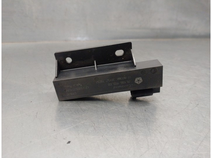 Recambio de antena para fiat 500 x (334) 1.4 16v turbo cat referencia OEM IAM 68068148AA 2840864100300 CONTINENTAL