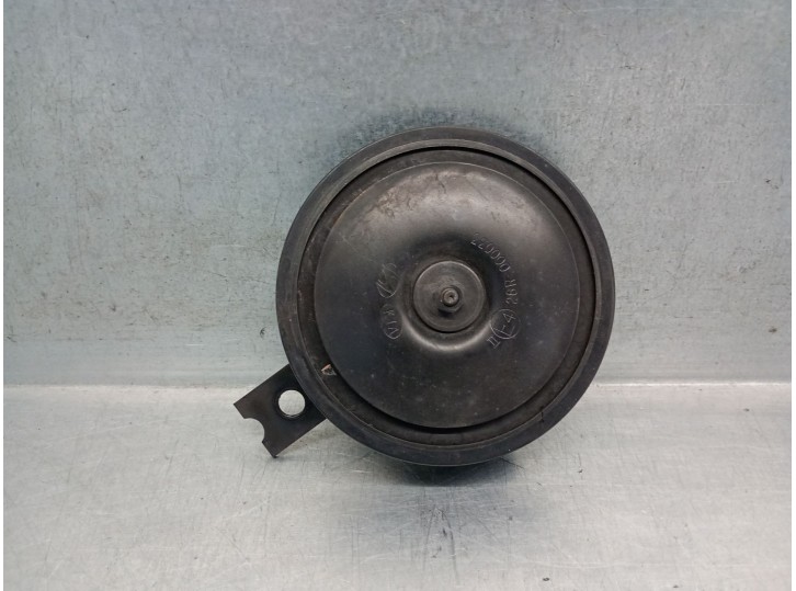 Recambio de claxon para hyundai i30 1.6 crdi cat referencia OEM IAM 966102H000 966102H000 