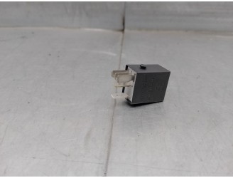 Recambio de rele para seat leon (5f1) 1.4 16v tsi referencia OEM IAM 4H0951253C  