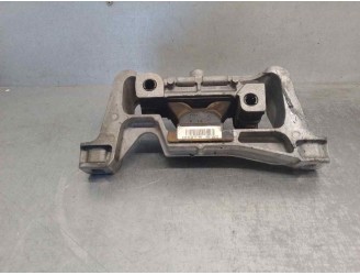 Recambio de soporte motor derecho para mercedes-benz clase gla (w156) 2.1 cdi cat referencia OEM IAM A2462402617 