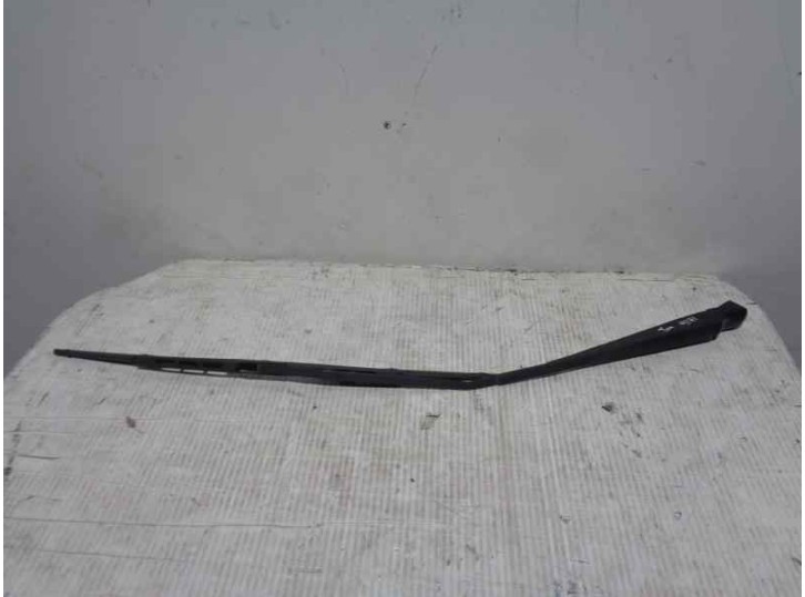 Recambio de brazo limpia trasero para kia shuma 1.5 cat referencia OEM IAM   