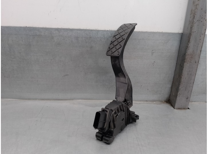 Recambio de potenciometro pedal para seat leon (5f1) 1.4 16v tsi referencia OEM IAM 5Q1721503H 6PV01062110 HELLA