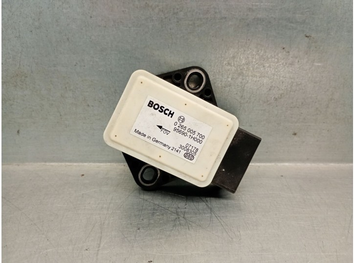 Replacement sensor for Hyundai i30 1.6 CRDi CAT OEM IAM reference 956901H000 0265005700 BOSCH