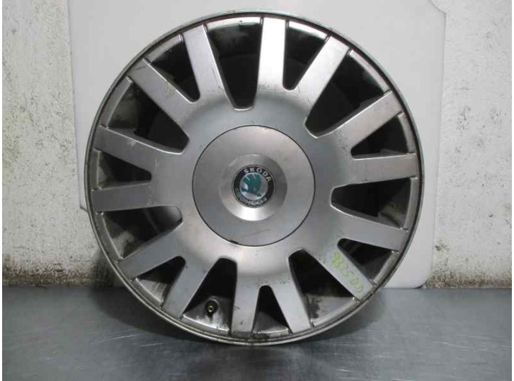 Recambio de llanta para skoda superb (3u4) 1.9 tdi referencia OEM IAM 3U0601025B R167JX16H2ET37 ALUMINIO 14P
