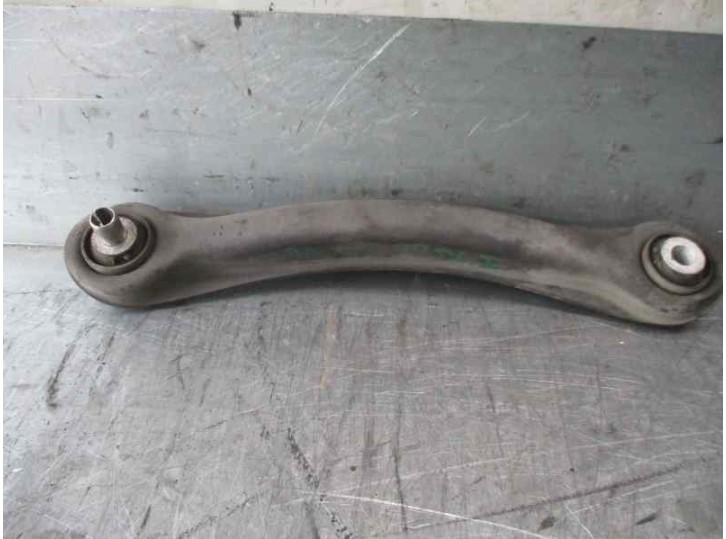 Recambio de brazo suspension superior delantero izquierdo para mercedes-benz clase c (w202) berlina 2.2 cat referencia OEM IAM 