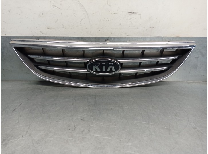 Recambio de rejilla delantera para kia carens 2.0 turbodiesel cat referencia OEM IAM OK2EF50710 