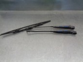 Recambio de brazo limpia delantero derecho para chrysler jeep cherokee (xj) 2.1 td referencia OEM IAM 56001132 