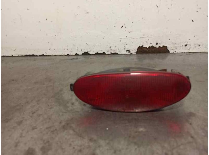 Recambio de faro antiniebla trasero derecho para peugeot 206 sw xs clim referencia OEM IAM 004048 