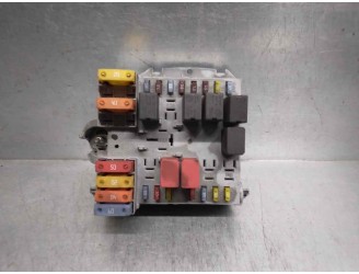Recambio de caja reles / fusibles para alfa romeo 159 (140) 1.9 jtdm 16v elegante referencia OEM IAM 50513644  