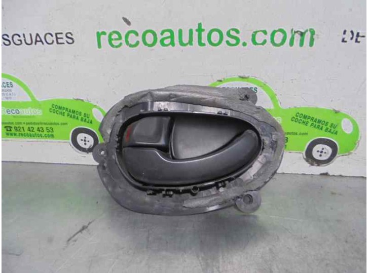 Recambio de maneta interior delantera izquierda para peugeot 406 coupe (s1/s2) 3.0 v6 referencia OEM IAM 9616307577 2 PUERTAS