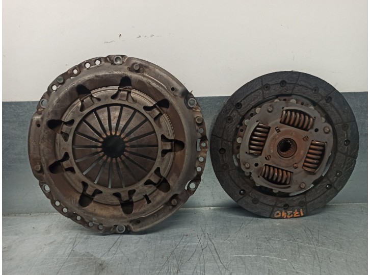 Recambio de kit embrague para citroën xsara picasso 1.6 16v hdi referencia OEM IAM 9653909880 LUK