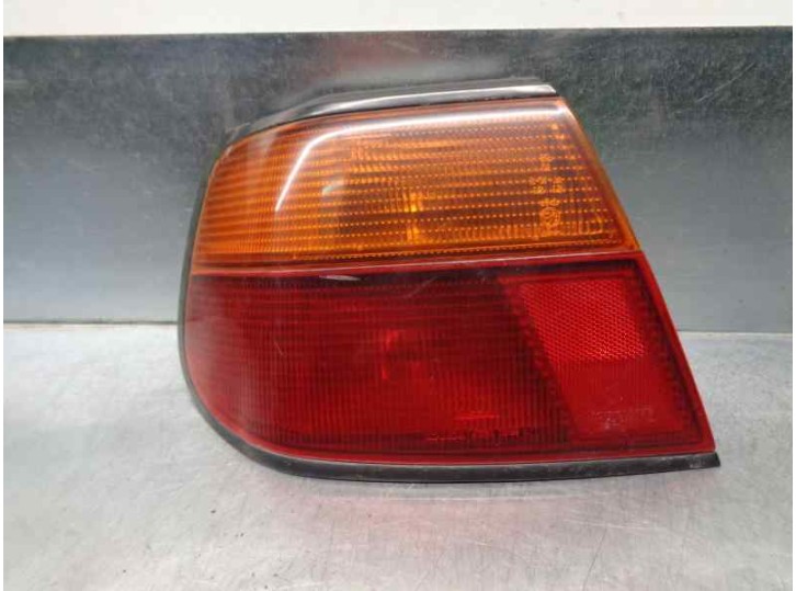 Recambio de piloto trasero izquierdo para nissan almera (n15) 1.4 16v cat referencia OEM IAM 265590N028 DE ALETA 