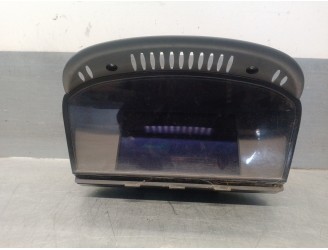 Replacement multifunction display for BMW 5 Series Touring (E61) 2.0 turbodiesel cat OEM IAM reference 65829151975 65829151977 