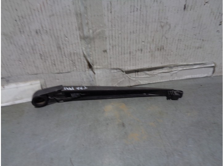 Recambio de brazo limpia trasero para mazda 6 monovolumen (gy) 2.0 diesel cat referencia OEM IAM TRASERO 