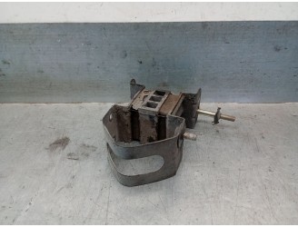 Recambio de refuerzo paragolpes trasero para mercedes-benz clase s (w126) berlina+coupe sec 560 referencia OEM IAM 1268803814 A1