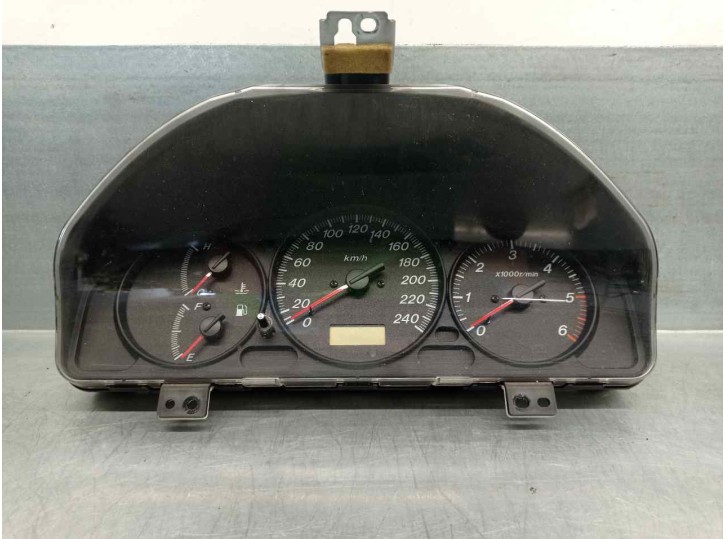 Recambio de cuadro instrumentos para mazda 626 berlina (gf) 2.0 turbodiesel cat referencia OEM IAM GG3D55471 