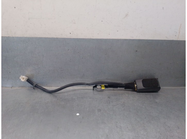 Recambio de enganche cinturon para hyundai ioniq (ae) 1.6 gdi hybrid referencia OEM IAM 88830G2000TRY 88830G2000TRY 