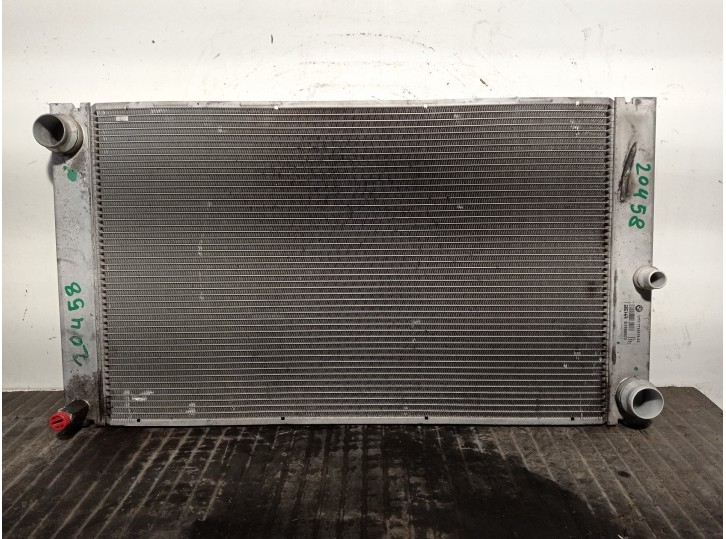 Recambio de radiador agua para bmw serie 5 touring (e61) 2.0 turbodiesel cat referencia OEM IAM 17117795878 E9990003 BEHR