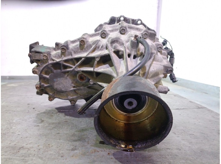 Recambio de caja transfer para nissan terrano ii (r20) 2.7 td 4wd referencia OEM IAM 3310333G43 33100G2300 3310733G41