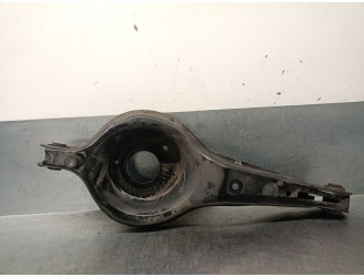 Replacement rear right lower suspension arm for Volvo V40 Hatchback (525) D3 OEM IAM reference 31387062 31387062 