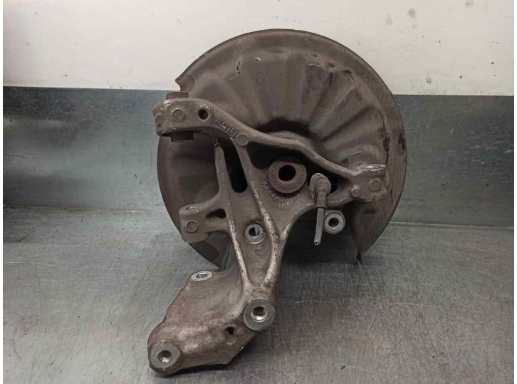 Replacement left rear steering knuckle for Skoda Superb (3V3) Active OEM IAM reference 3Q0505433F 