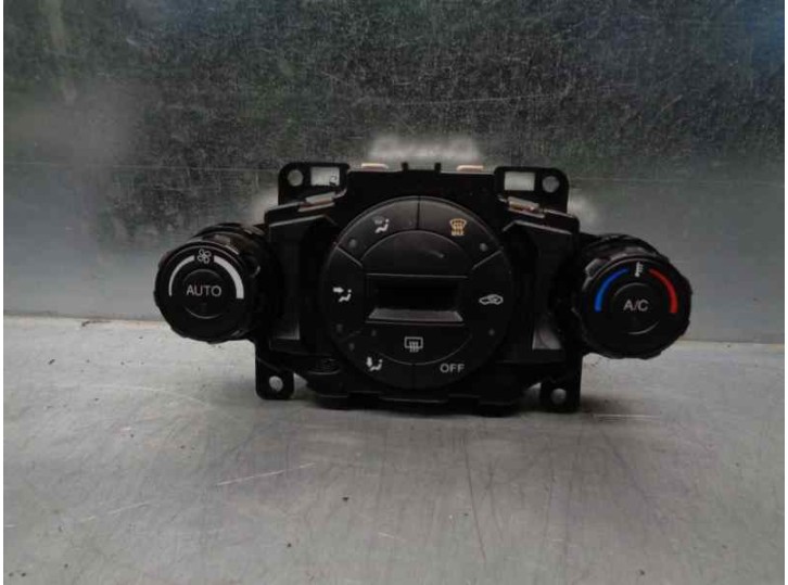 Recambio de mando climatizador para ford fiesta (cb1) 1.6 tdci cat referencia OEM IAM 8A6T18C612 