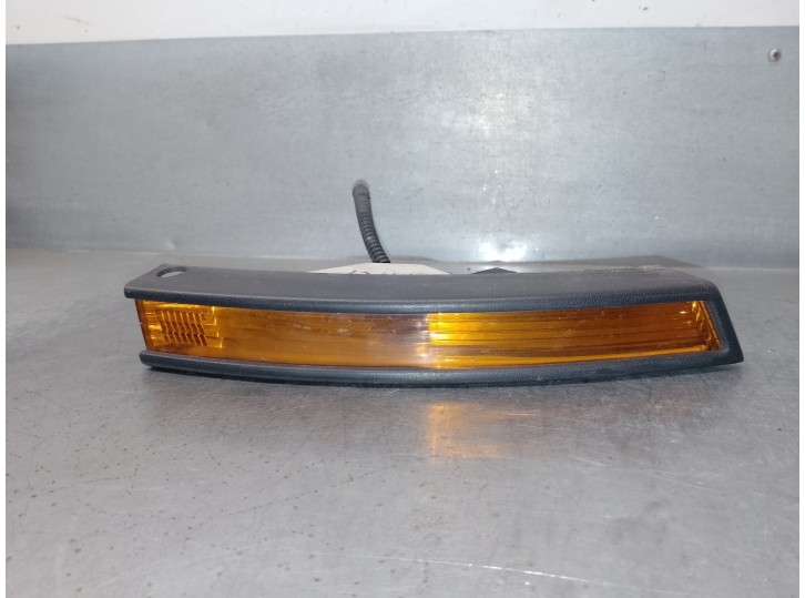 Replacement front right tail light for Volkswagen Passat Variant (3C5) 2.0 TDI OEM IAM reference 1K0949102 