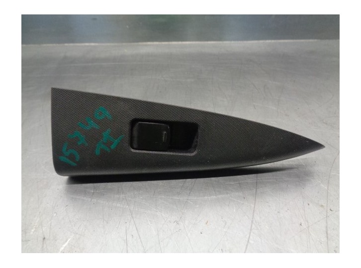 Recambio de mando elevalunas trasero izquierdo para nissan note (e11e) acenta referencia OEM IAM 829619U10A 25411ED00B 