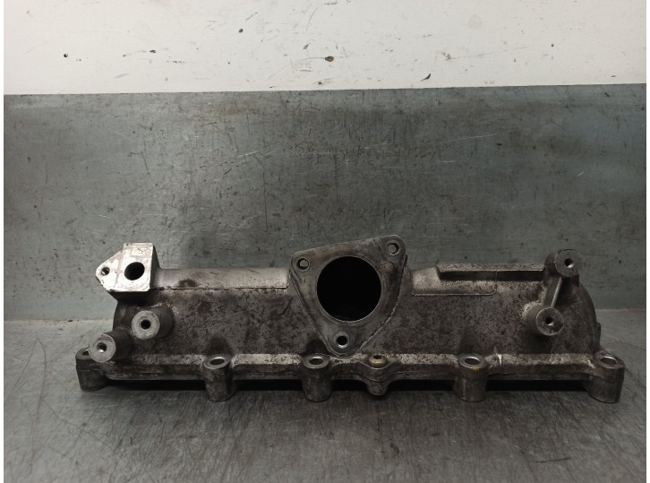 Recambio de colector admision para opel astra h berlina 1.7 16v cdti referencia OEM IAM 8973134590  
