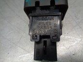 Recambio de warning para nissan note (e11e) acenta referencia OEM IAM  06019 NILES