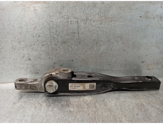 Replacement rear engine mount for Seat Leon ST (5F8) 1.4 TGI bivalent. petrol / CNG OEM IAM reference 5Q0199855P 